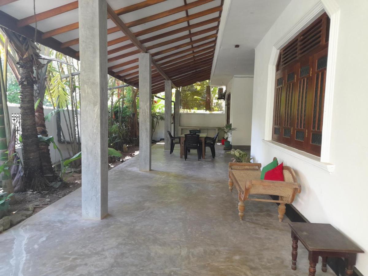Mealanie'S House Hotel Unawatuna Exterior foto